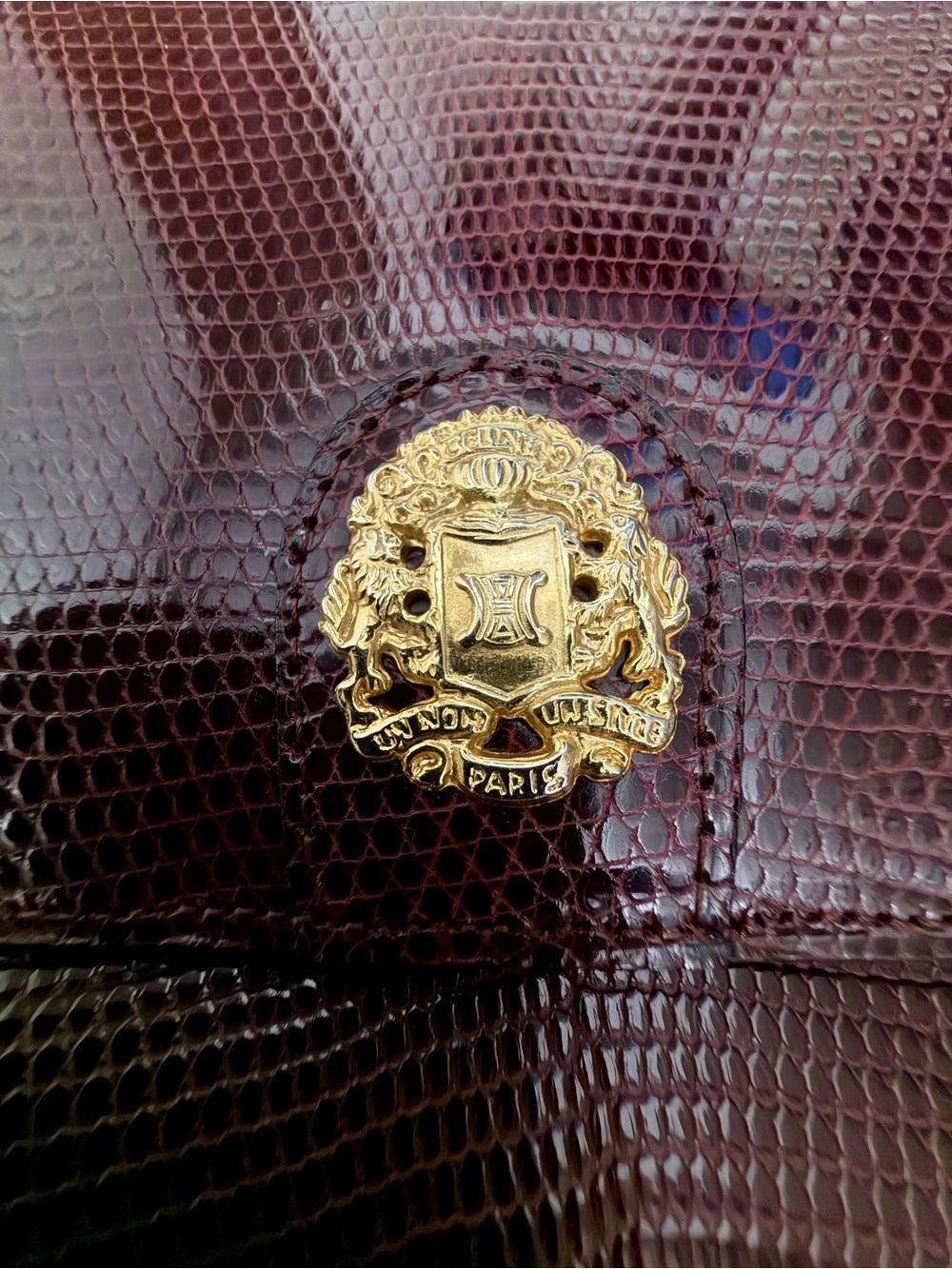 Vintage Celine Burgundy Lizard Skin Crossbody Bag with Gold Accent - Picture 3 of 6